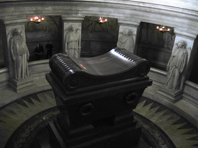 Капелла Дома Инвалидов, саркофаг Наполеона Бонапарта