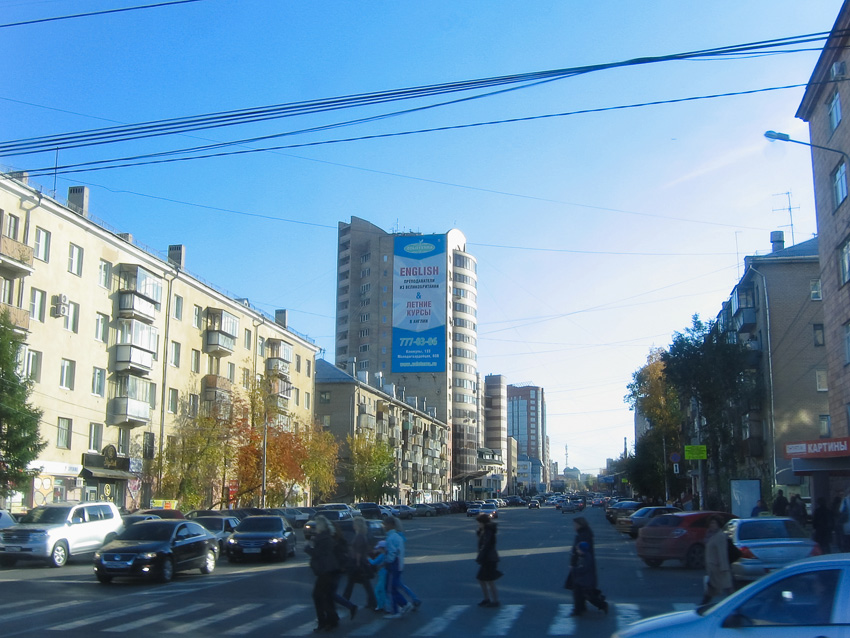 Перекресток улицы Энтузиастов и проспекта Ленина
