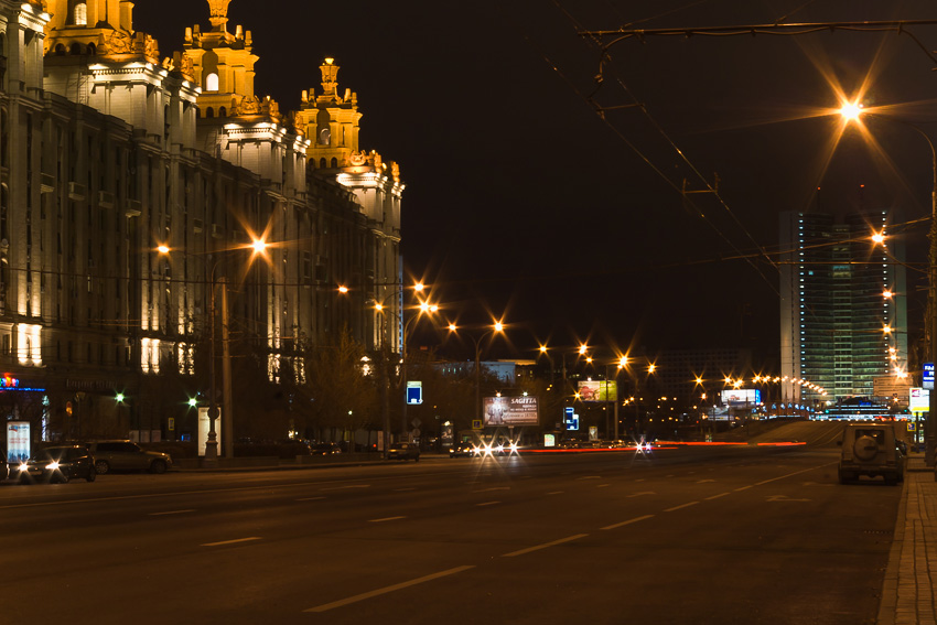 Новоарбатский мост и правительство Москвы